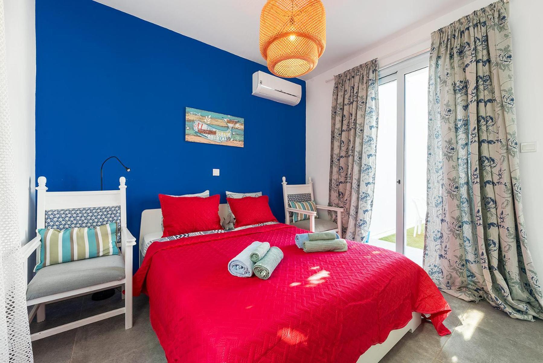 Blue Diamond Beach Villas Paphos Exterior foto