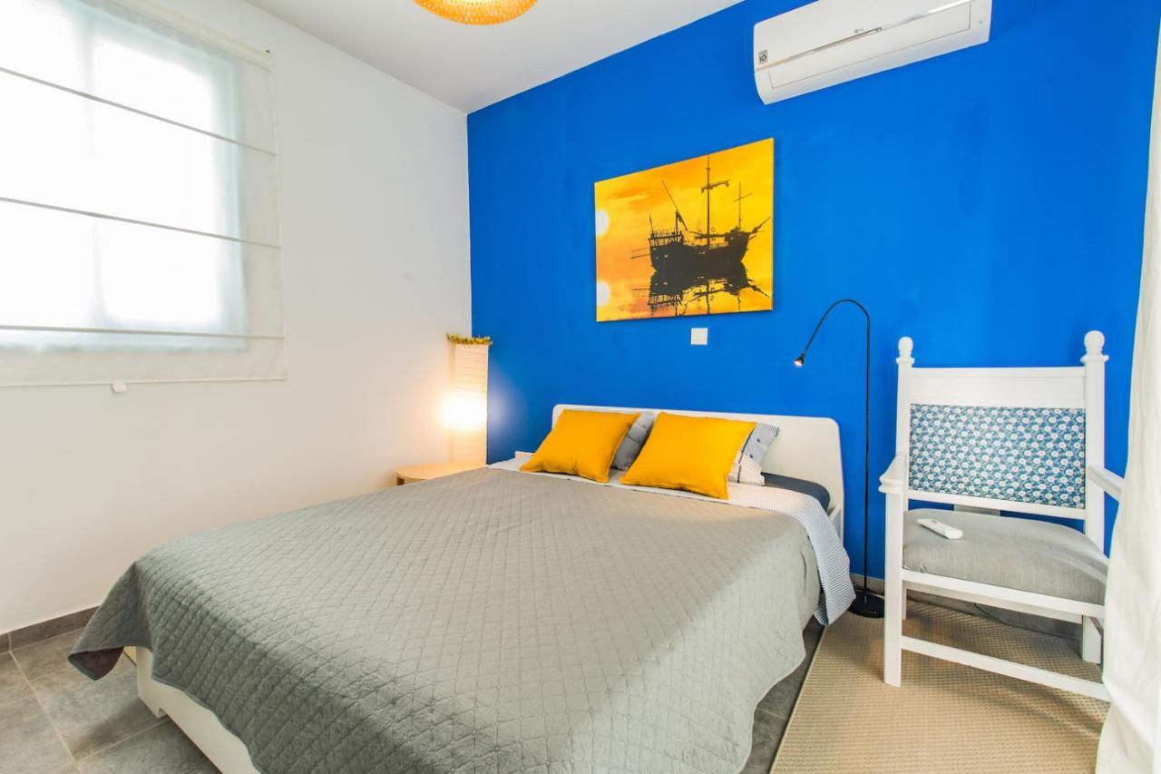 Blue Diamond Beach Villas Paphos Exterior foto